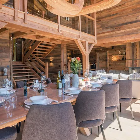14 Personnes I Luxe I Piscine & Sauna I Salle Cinema I Le Club